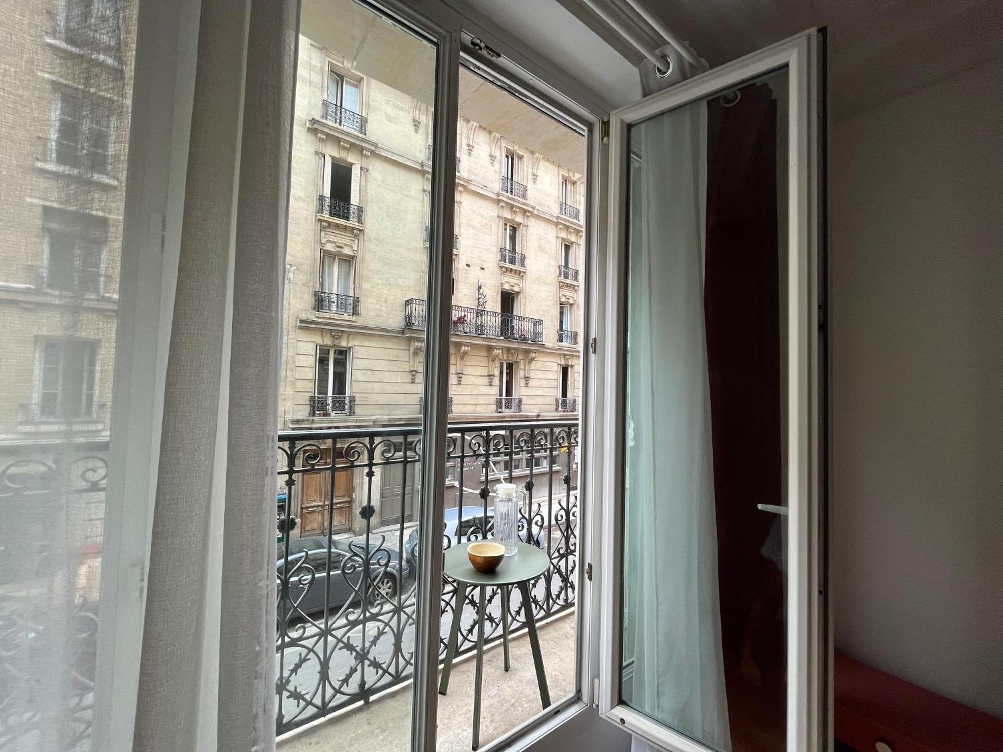 Lovely Haussmannian Flat In Montparnasse Paris Exterior foto